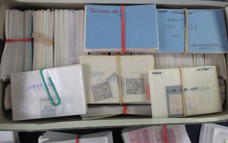 Worldwide Hoard in Glassines - 1000's (Est $1500-2500)